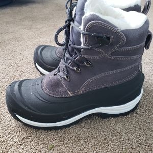 Women's snow boots